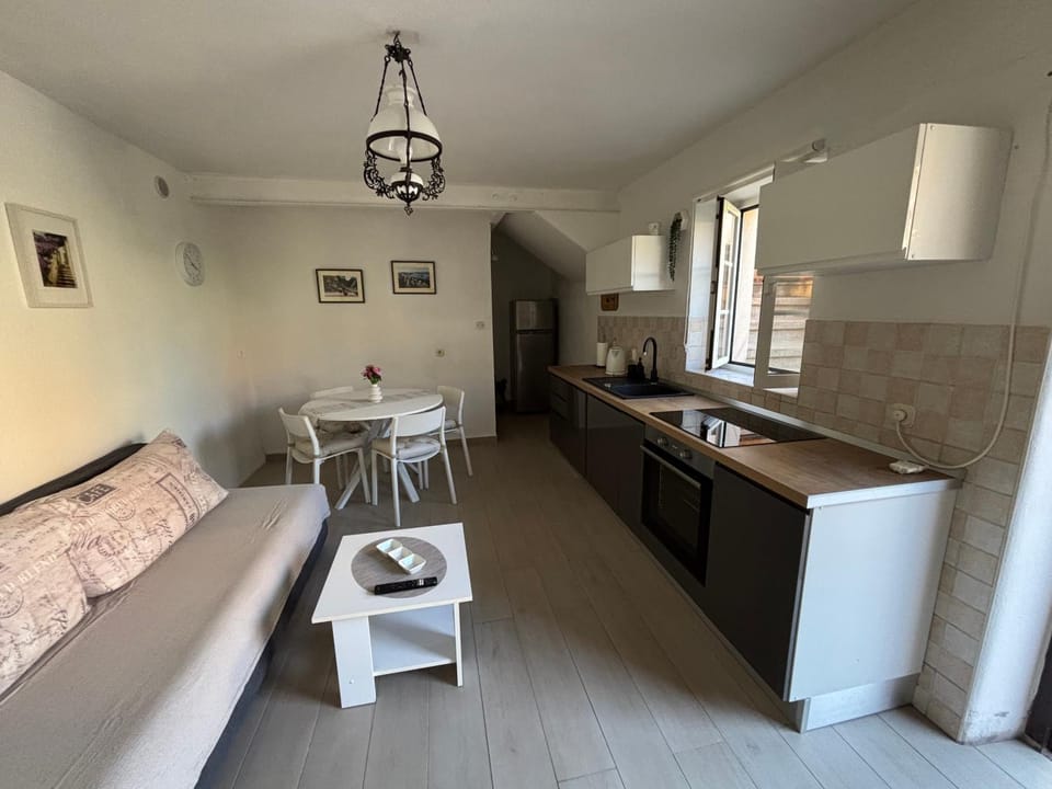 Apartment Porat Sali Apartment in Zadar County
