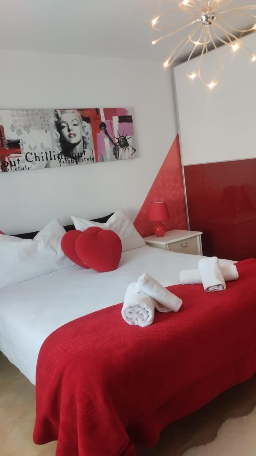 Bed, Bedroom