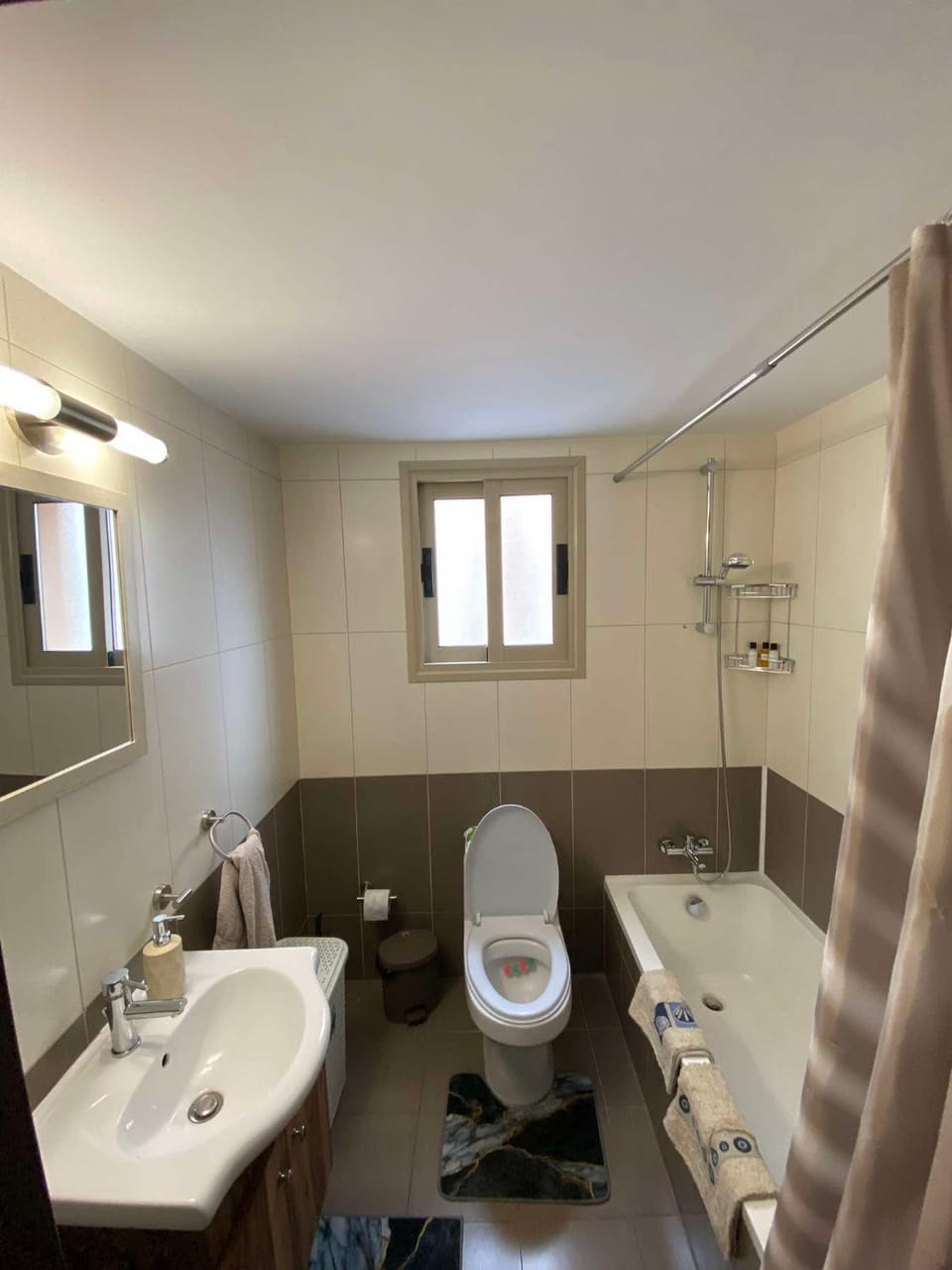 Toilet, Bathroom, Bath, towels