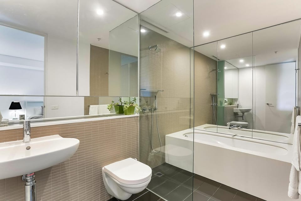 Shower, Toilet, Bathroom, Bath