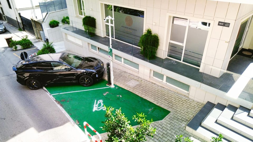 Property building, Parking