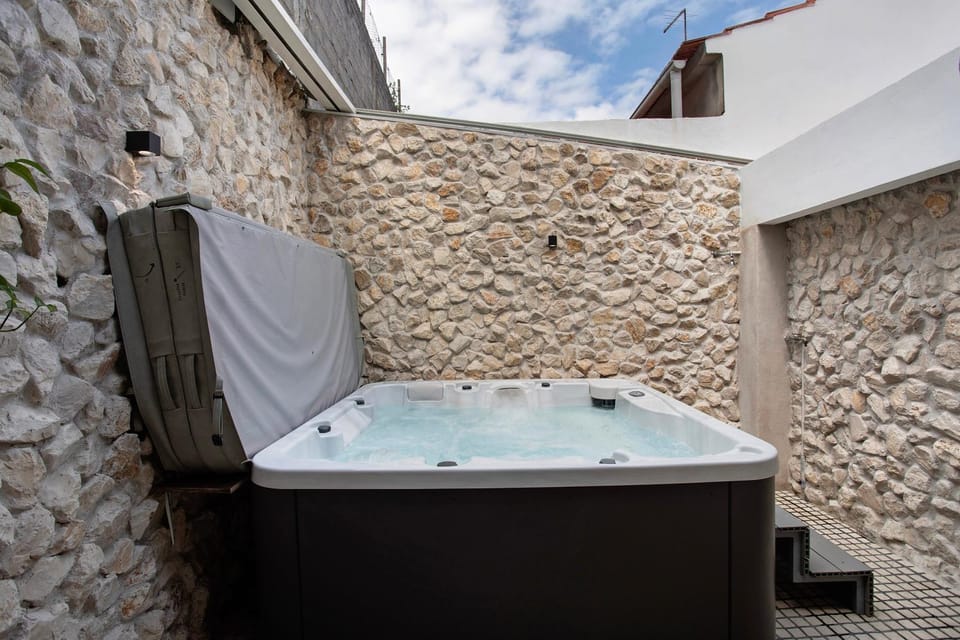 Moradia dos Castelos Amarelo House in Fátima