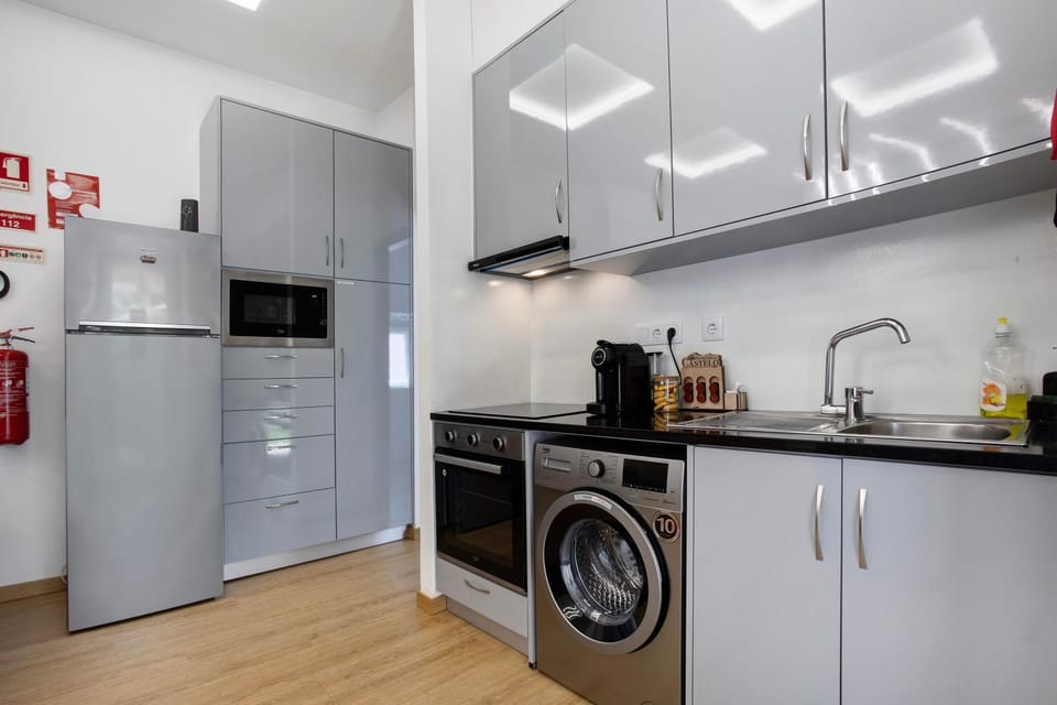 Kitchen or kitchenette, Living room