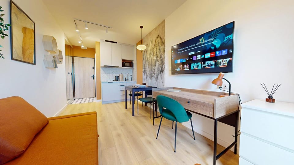 TV and multimedia, Kitchen or kitchenette, Dining area