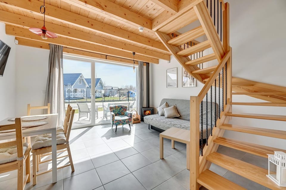 View (from property/room), Balcony/Terrace, Living room, Seating area, Dining area