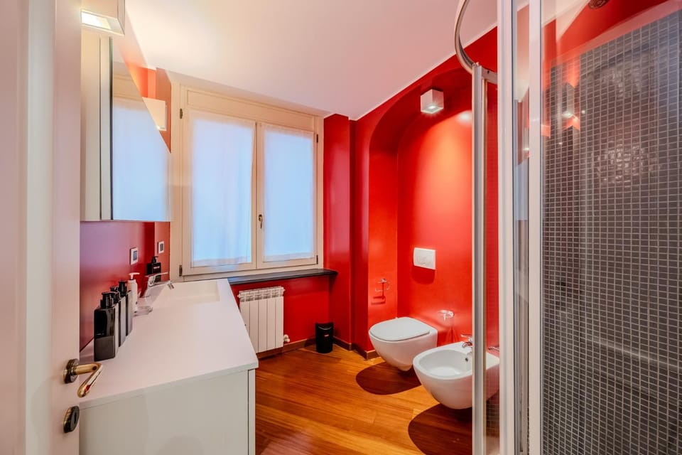 Genoa Center Chic Urban Retreat Apartment in Genoa