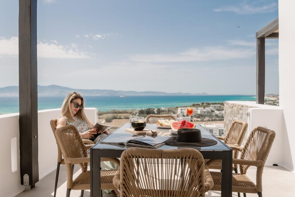Patio, Nearby landmark, Staff, Spring, Day, Night, People, People, Natural landscape, Summer, Garden, View (from property/room), View (from property/room), Balcony/Terrace, Living room, Food and drinks, Other, Other, Other, Decorative detail, Decorative detail, Seating area, Dining area, Beach, Autumn, Food, Text overlay, Text overlay, Text overlay, Guests, Guests, City view, Garden view, Landmark view, Landmark view, Mountain view, Mountain view, Sea view, Area and facilities, Area and facilities, Meals, Lunch, Dinner, Drinks, Alcoholic drinks, Non alcoholic drinks, Seasons, Time of day, Sunrise, Sunset, children, children, young children, young children, older children, older children, group of guests, group of guests, Family, Family, concierge, flat iron, furniture, furniture, internet, internet, room service, safe, safe, soundproof, toaster, towels, VIP, VIP, wedding, wedding, air conditioner, air conditioner