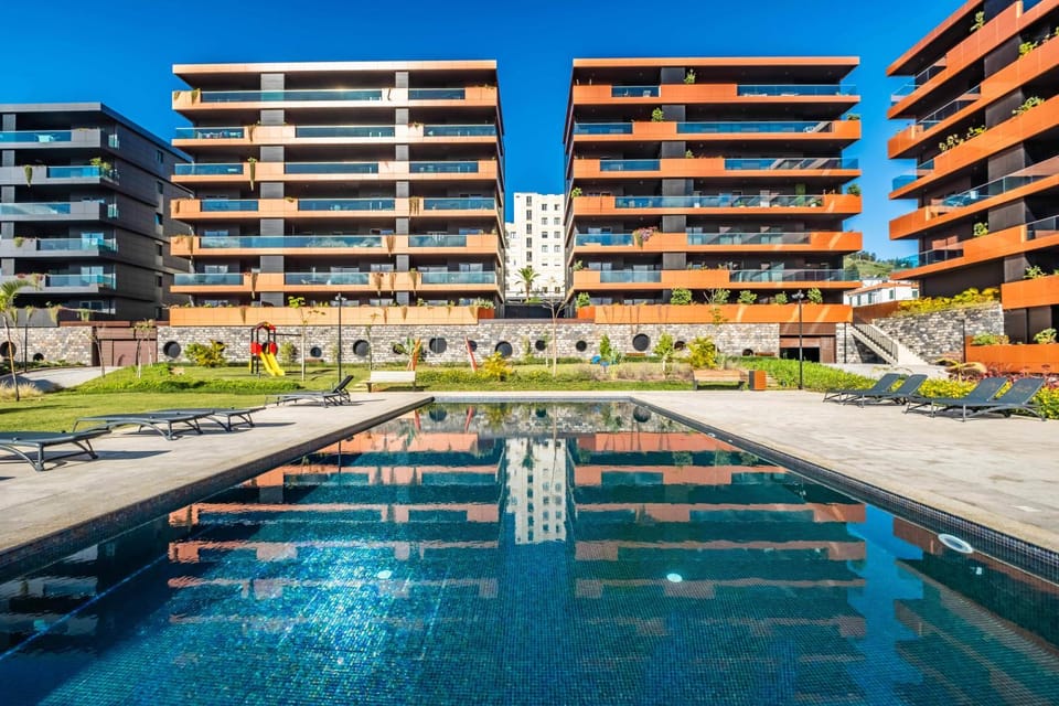 Property building, Swimming pool