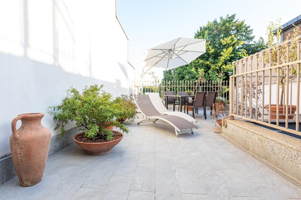 Day, Balcony/Terrace, sunbed