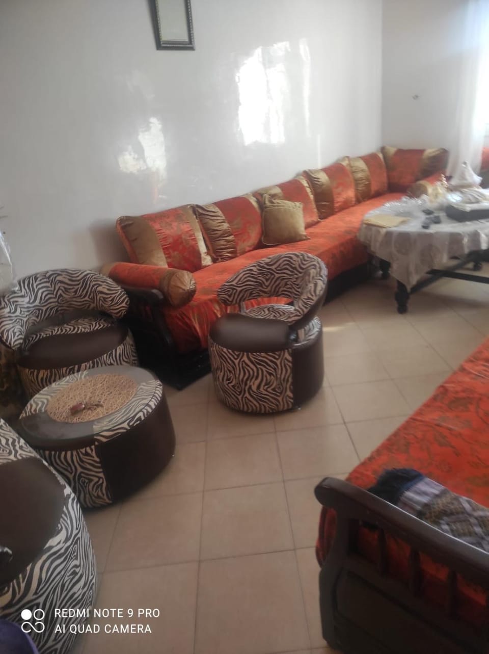 Living room, Seating area