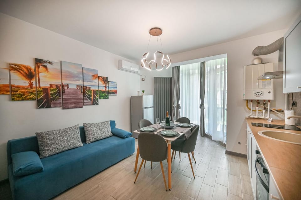 Eviana Sea View Apartment- Spa & pools beach resort Apartment in Constanța County