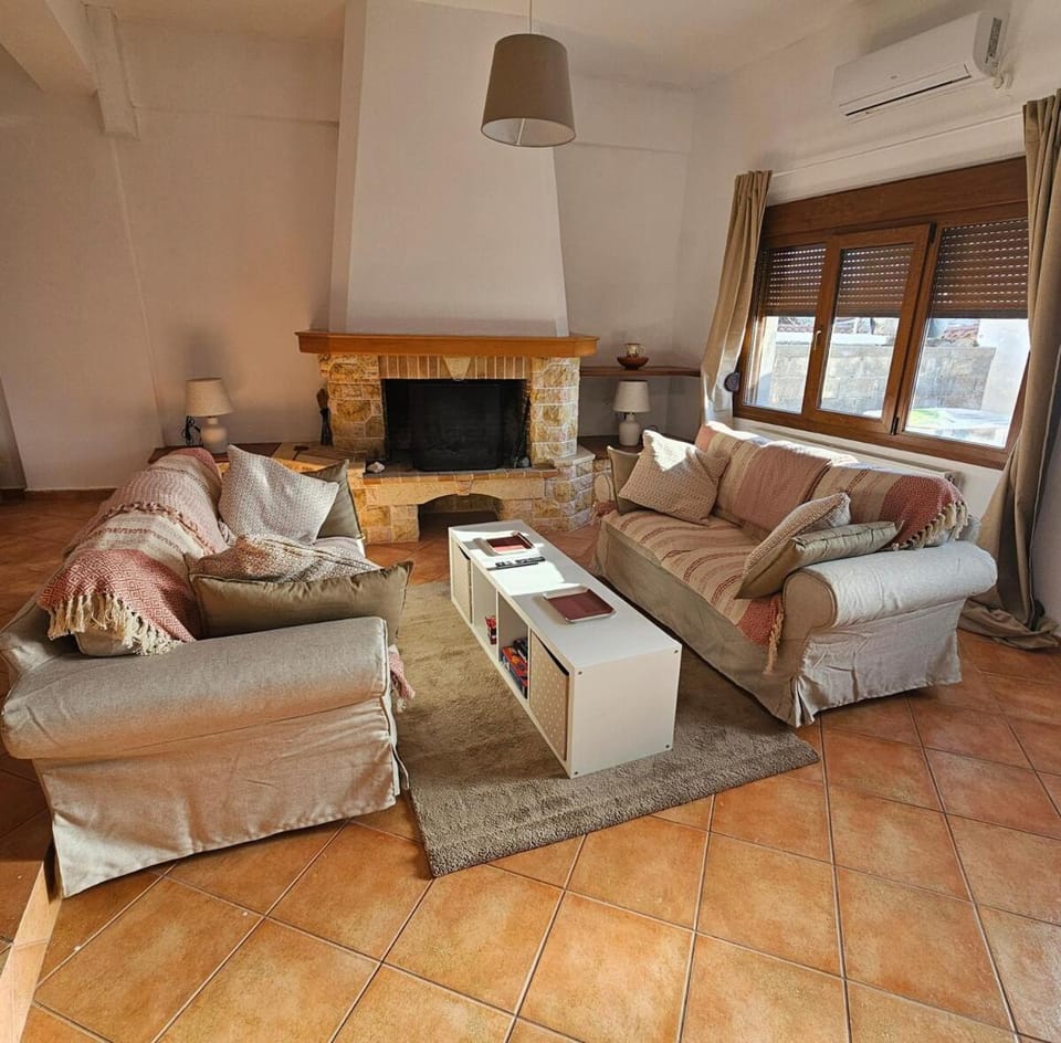 KlaireyBelles House in Decentralized Administration of the Aegean