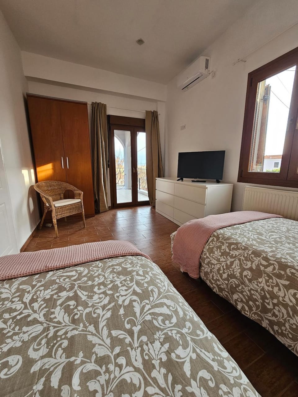 KlaireyBelles House in Decentralized Administration of the Aegean