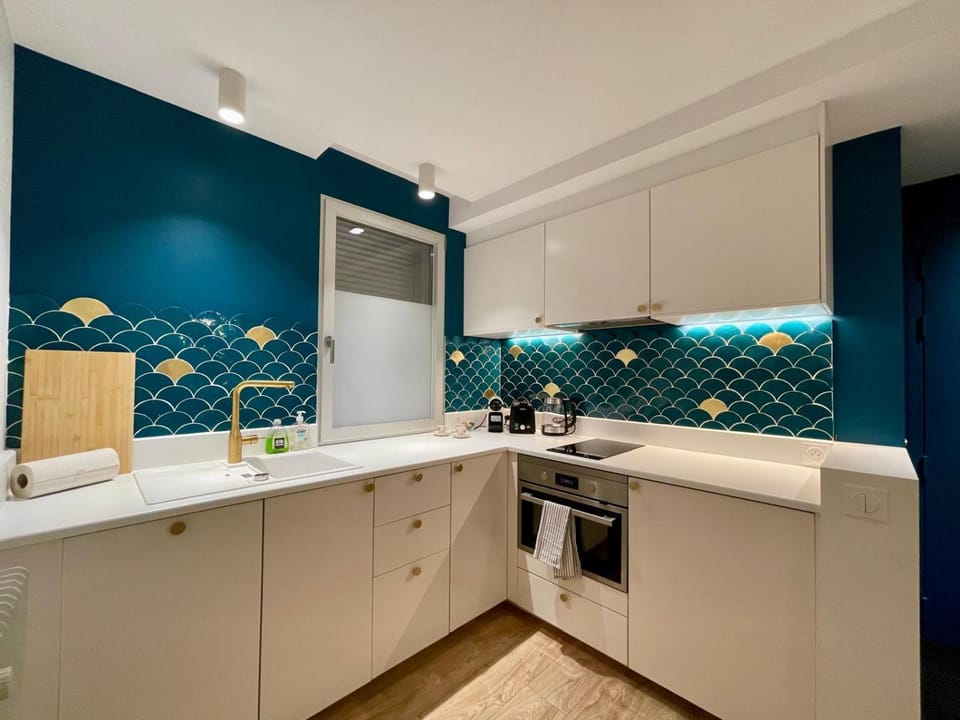 Apt 4 Guests Moderne Place Breteuil Apartment in Paris