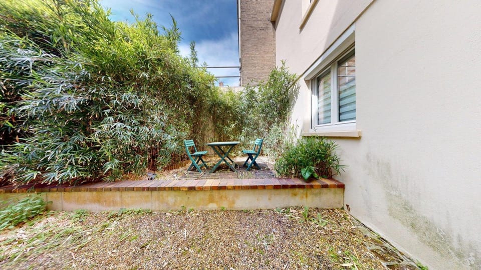 Garden, Dining area, Garden view