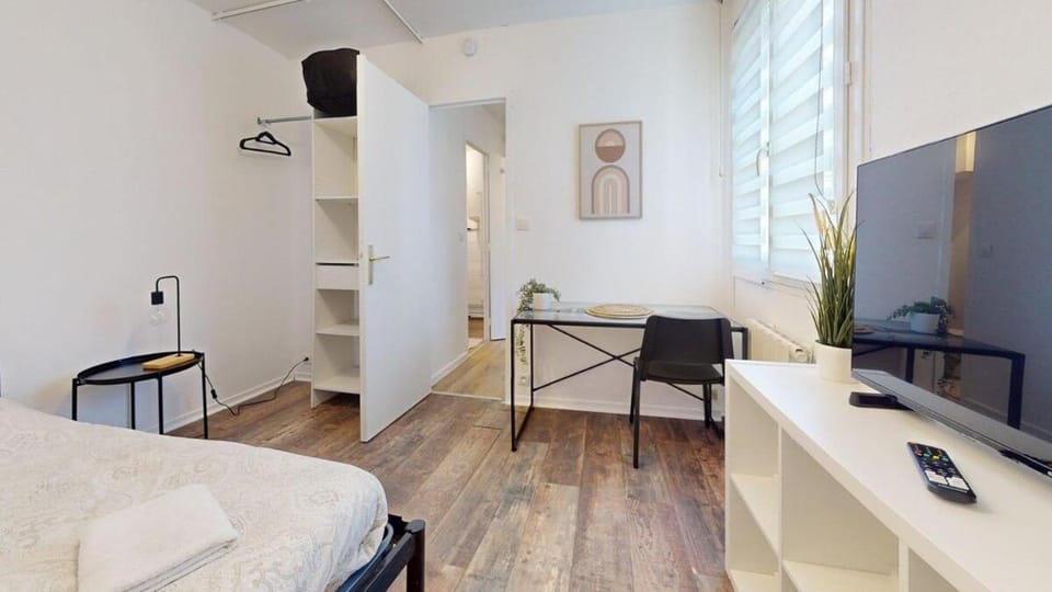 TV and multimedia, Bedroom