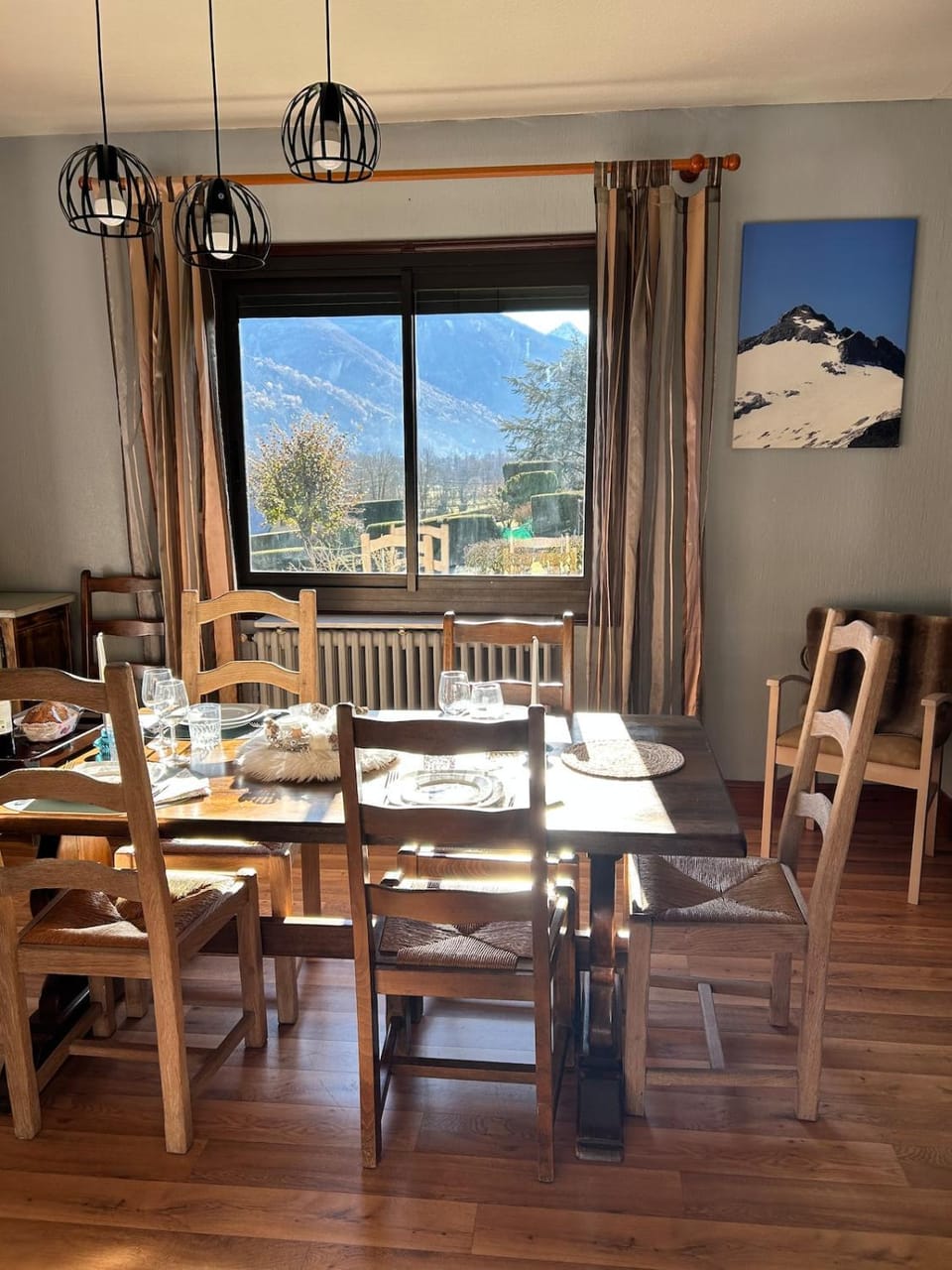 Natural landscape, Dining area