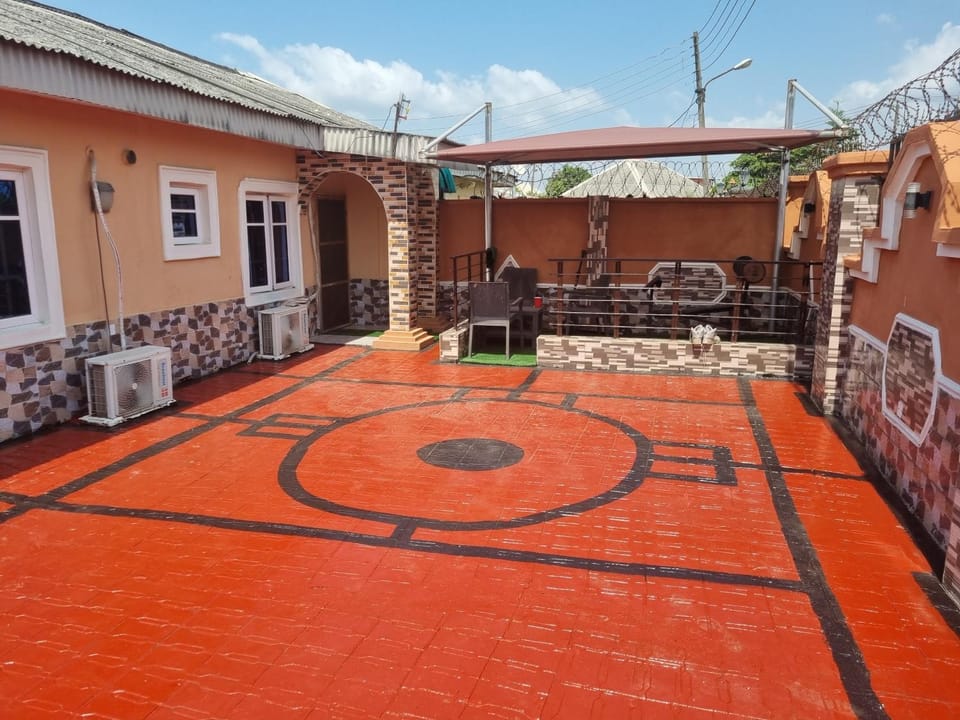 Luxury & Secured 3 Bedroom House with 24 Hours Solar Light Apartment in Lagos, Nigeria