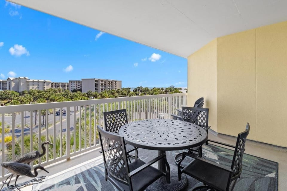 Amazing Adventure Oceanfront 3 Bedroom 3 Bath House in South Carolina
