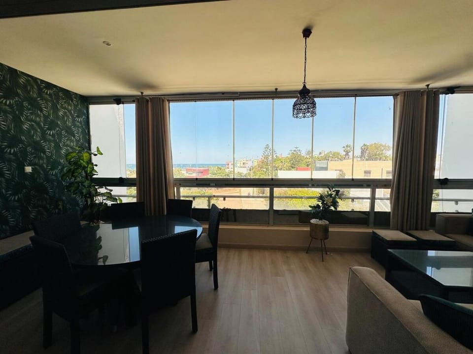 Melrose Sea View, Pool & Garden Apartment in Casablanca-Settat