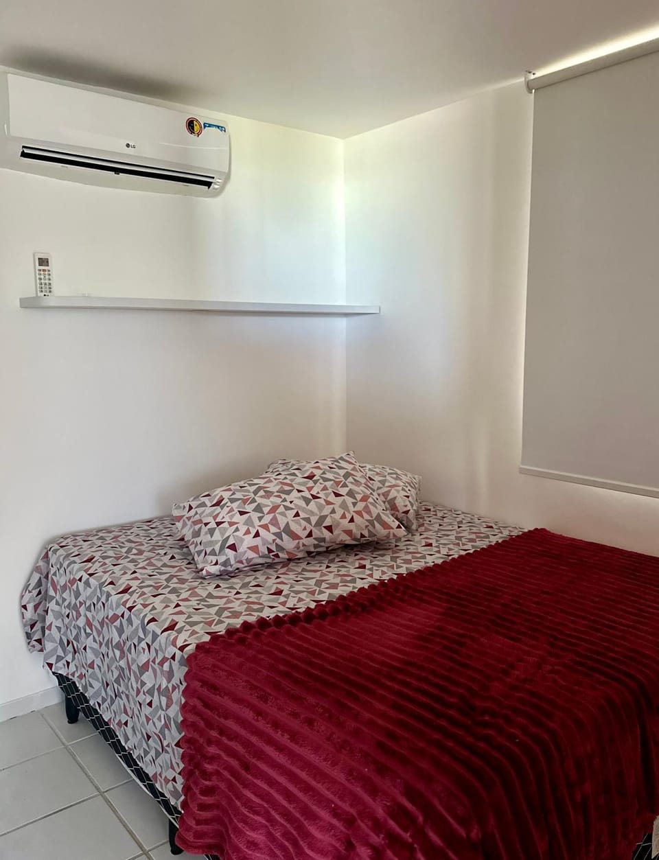 Bed, Bedroom, wardrobe, air conditioner
