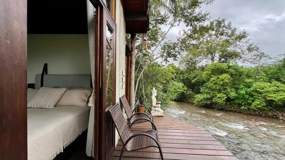 Bedroom, River view