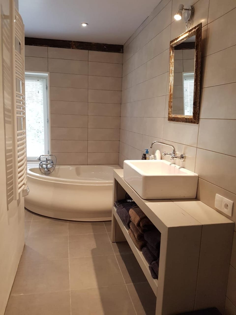 Bathroom, Bath
