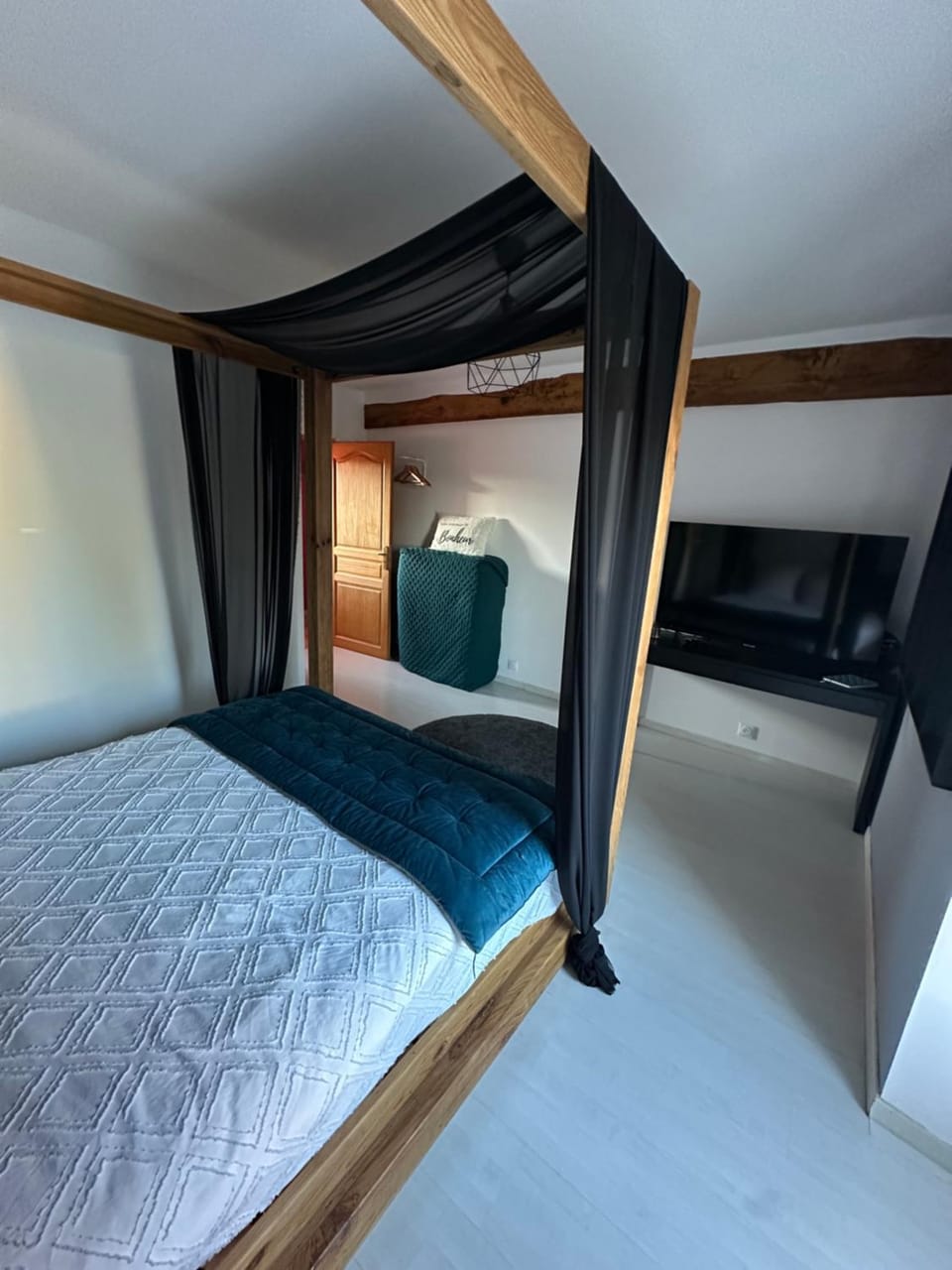 Bed, Bedroom