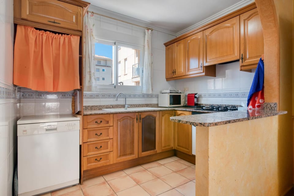 Kitchen or kitchenette, Living room