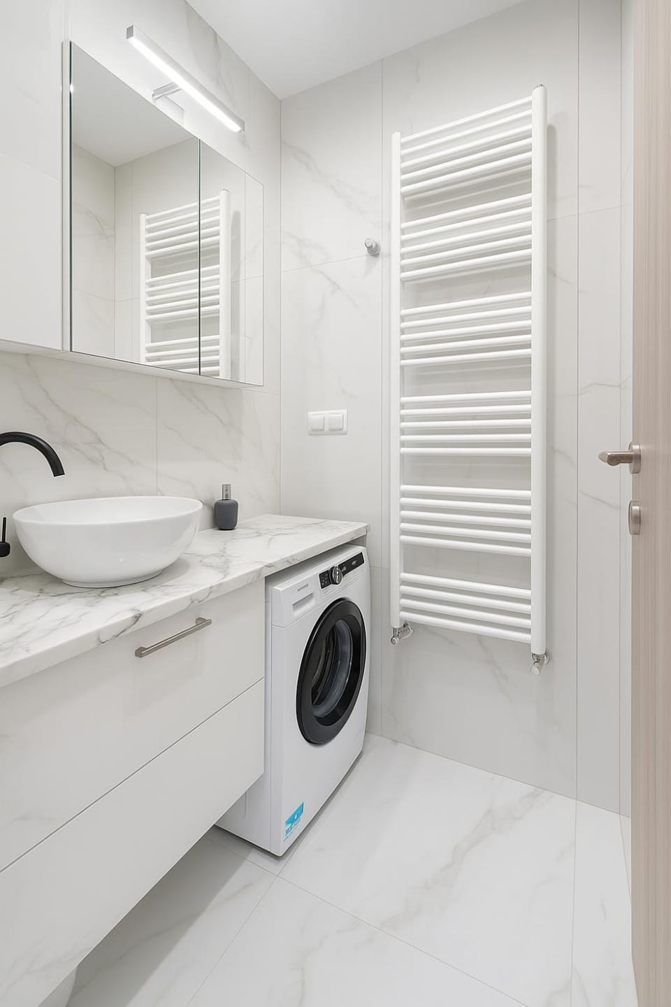 Bathroom, washing machine