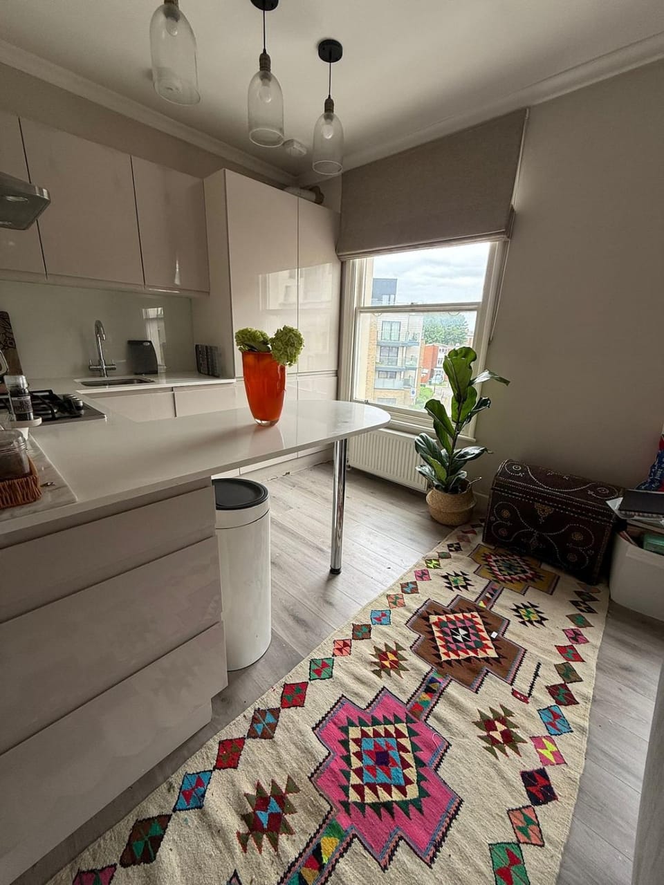 Kitchen or kitchenette, Living room