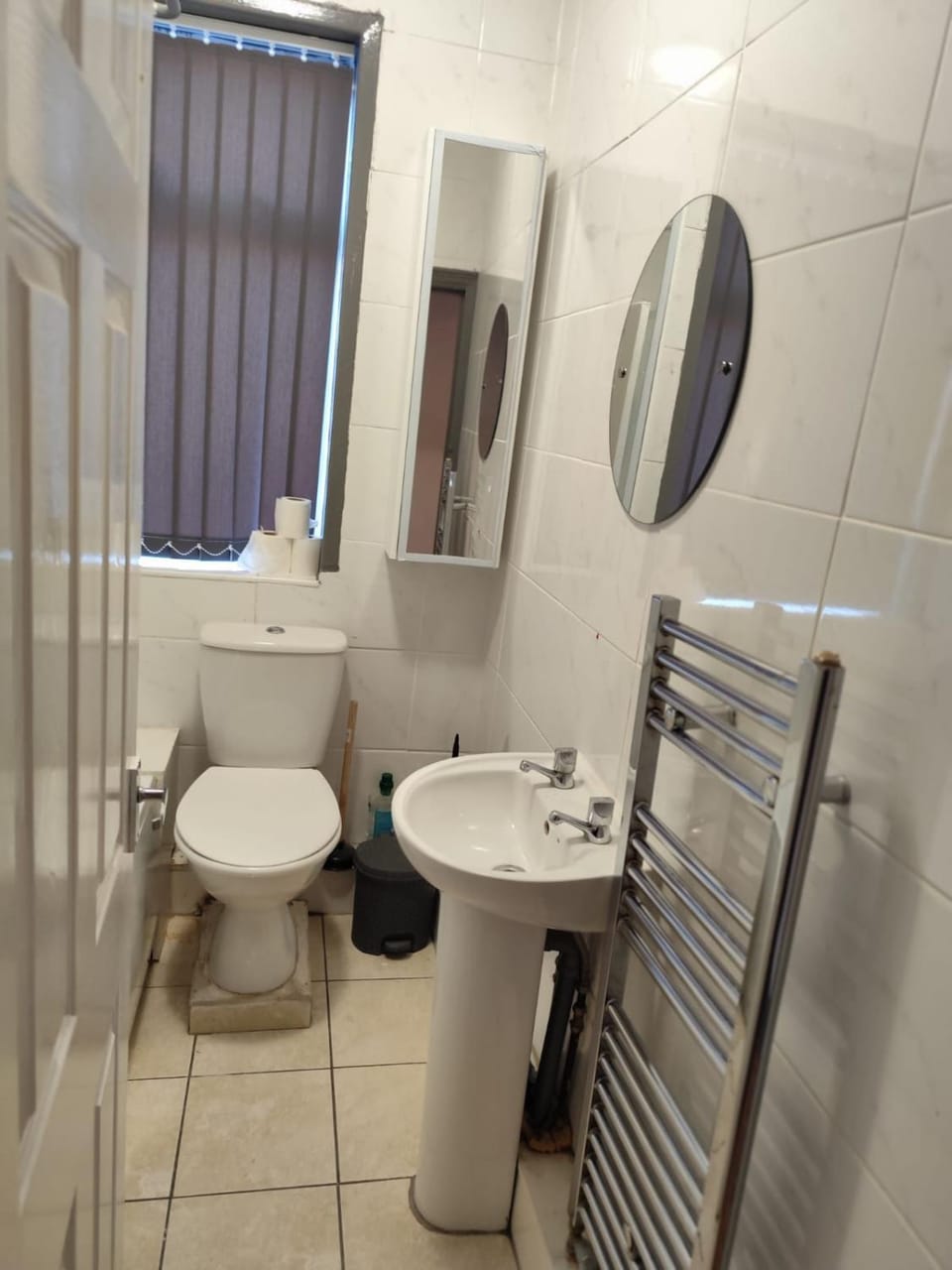 Double-Bedroom in the Heart of Harpurhey Manchester A2 Perfect for Short Stays Bed and Breakfast in Manchester