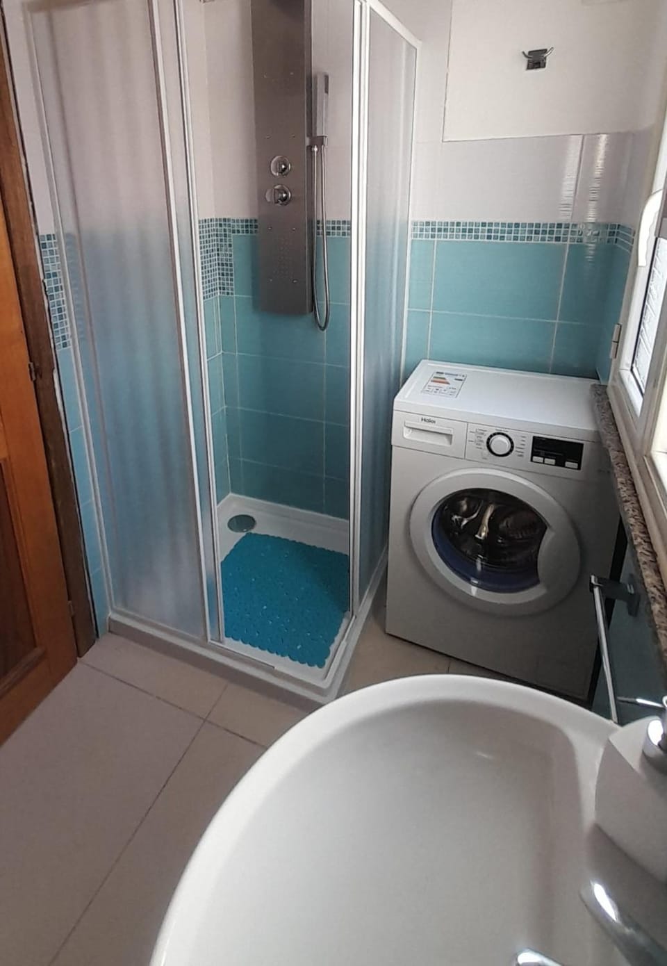 Shower, washing machine
