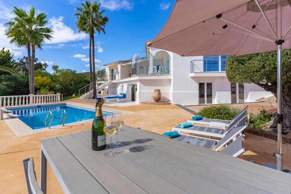 Patio, Garden, Garden view, Pool view, Swimming pool, sunbed