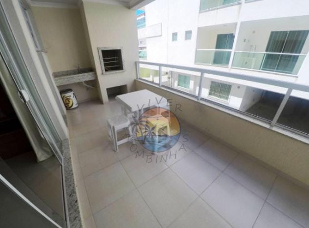 Apartamento na Zona Central da Praia com 02 Dormitórios Apartment in Porto Belo