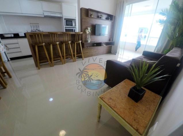 Apartamento na Zona Central da Praia com 02 Dormitórios Apartment in Porto Belo