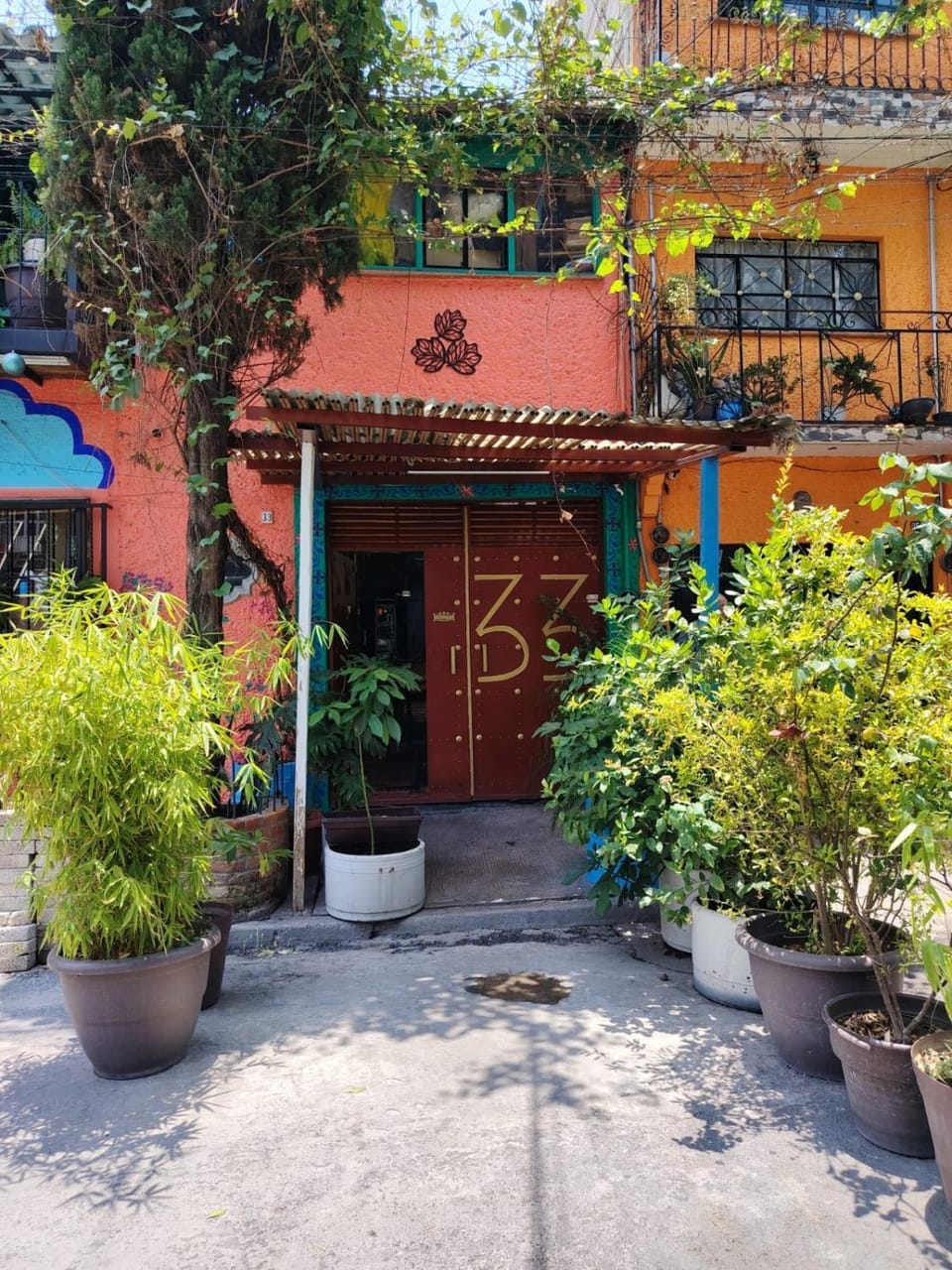Property building, Facade/entrance