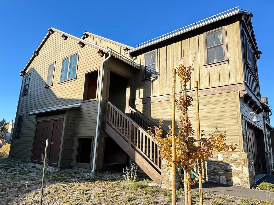 An Adventure of a Lifetime 3 BDR 5 Min to Skiing House in Mammoth Lakes