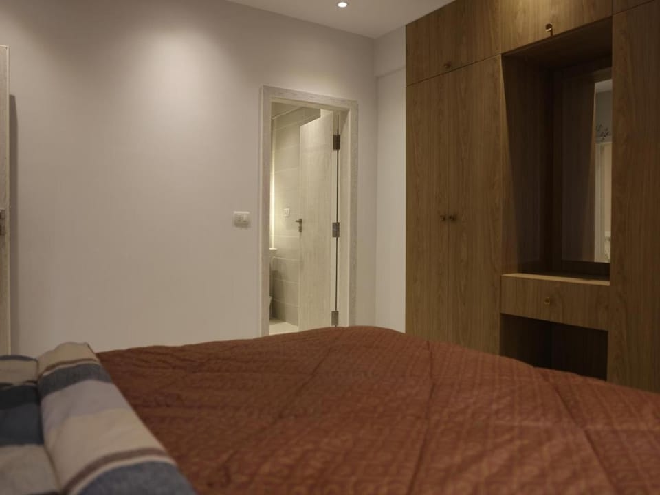 Bed, Photo of the whole room, Bedroom, wardrobe