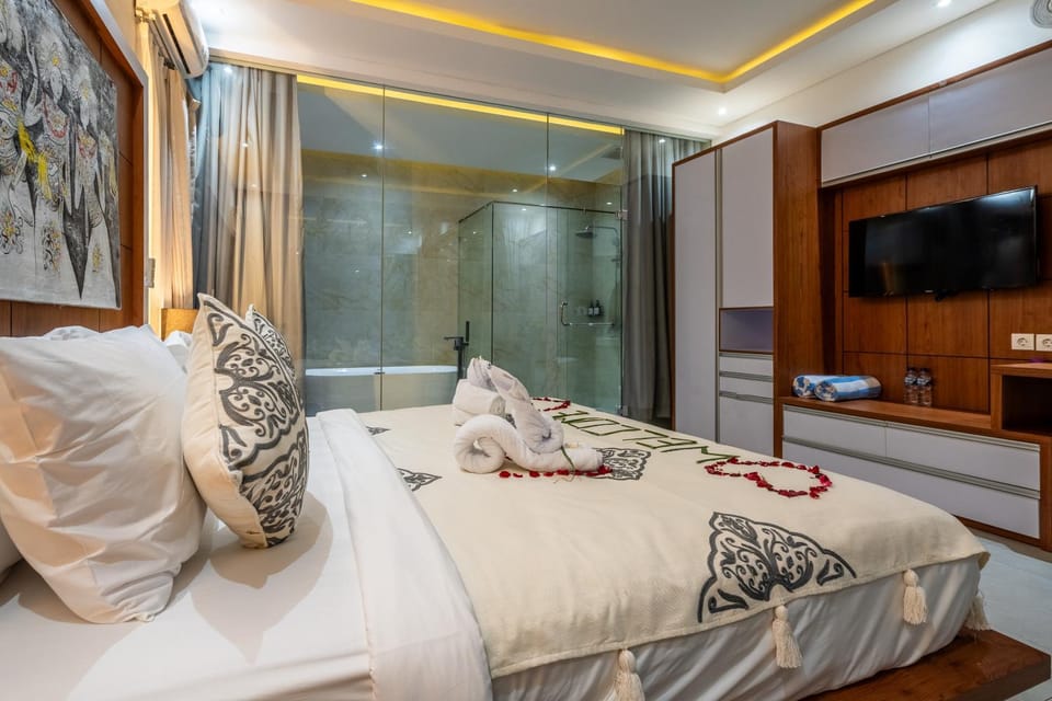 Bed, Bathroom, Bedroom, Bath