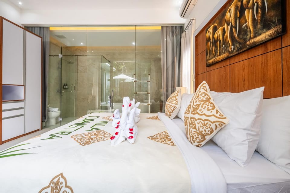 Bed, Bedroom