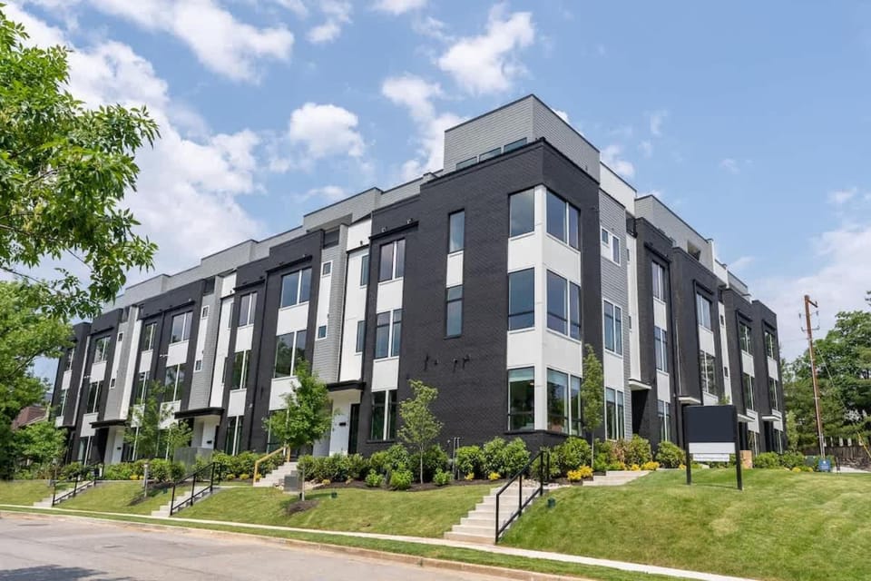 The Commodore by Stay Local Nashville House in Nashville