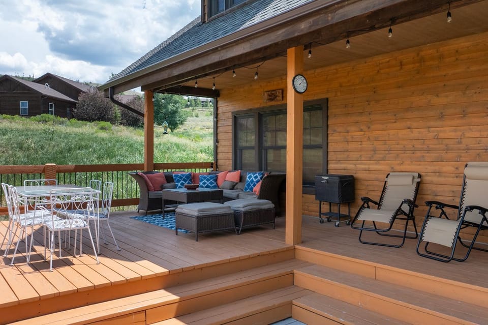 Property building, Patio, Seating area, furniture