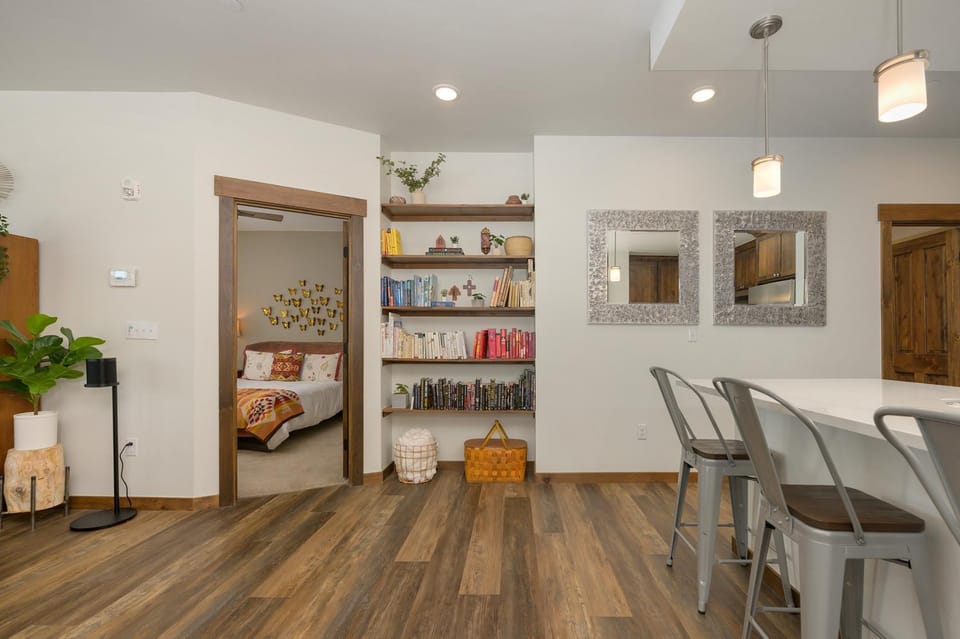 Kitchen or kitchenette, Living room, Seating area, furniture
