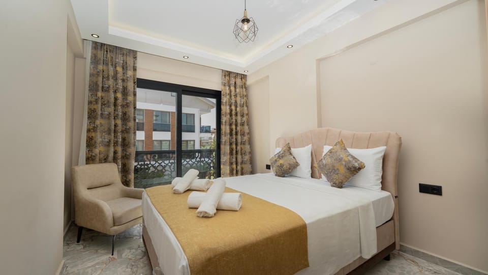 Bed, Bedroom, towels