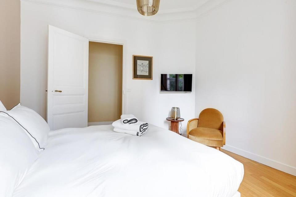 Le Marais Chic by Ecoflats Apartment in Paris