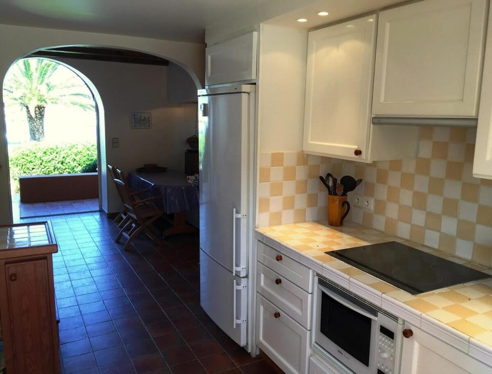 Maison sur le port de Porquerolles Villa in Hyères
