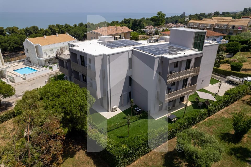 Property building, Day, Natural landscape, Bird's eye view, Pool view, Sea view, Swimming pool