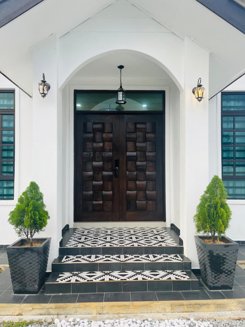 Husna WhiteStay Modern Luxury Family Home spacious 1700sqft Gated Parking House in Terengganu, Malaysia