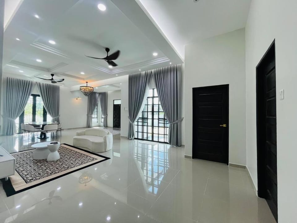 Communal lounge/ TV room, TV and multimedia, Living room, Seating area